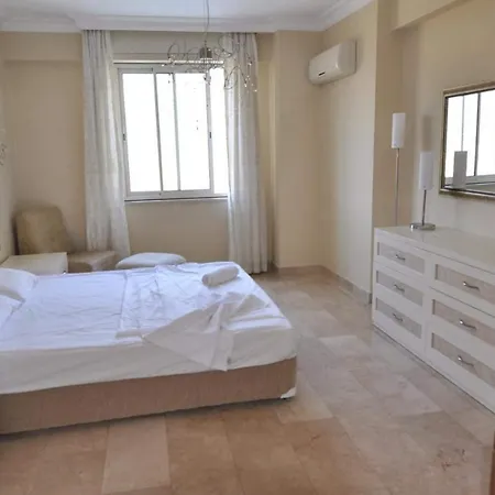 Gold City Luxury3