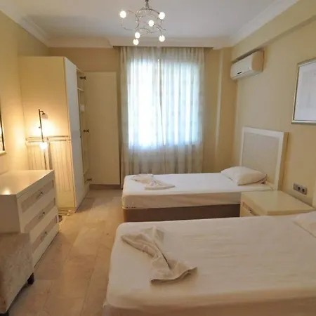 Gold City Luxury3
